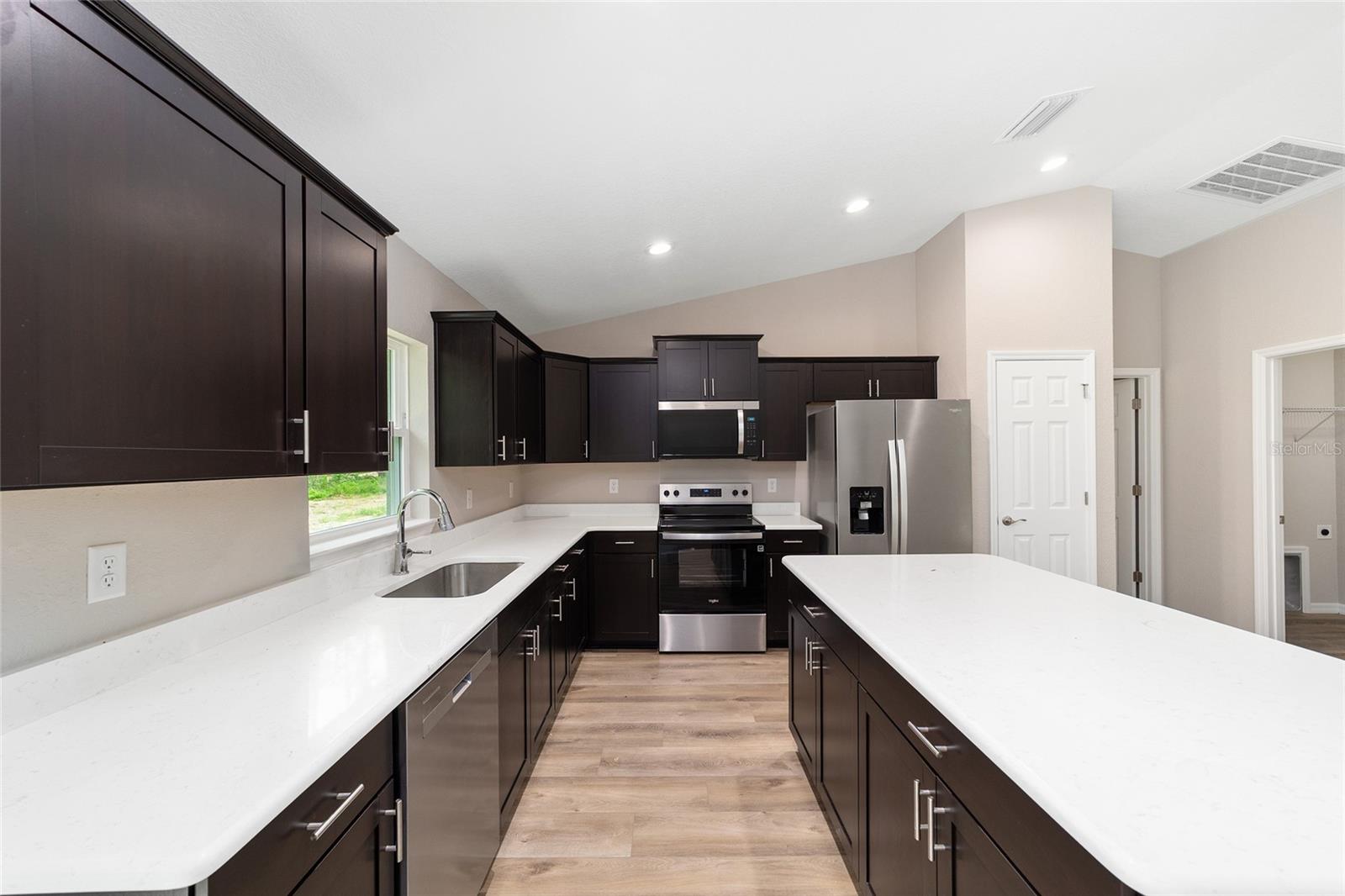 Image 10 of 28 For 8439 Lily Drive