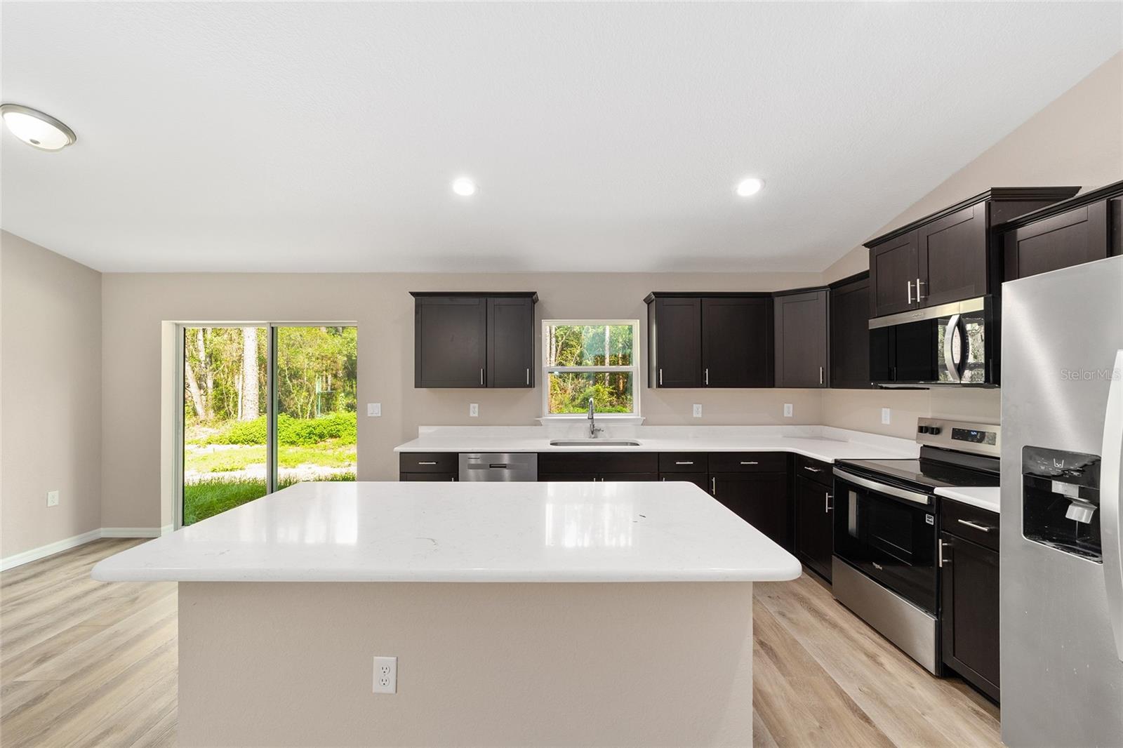 Image 20 of 28 For 8439 Lily Drive