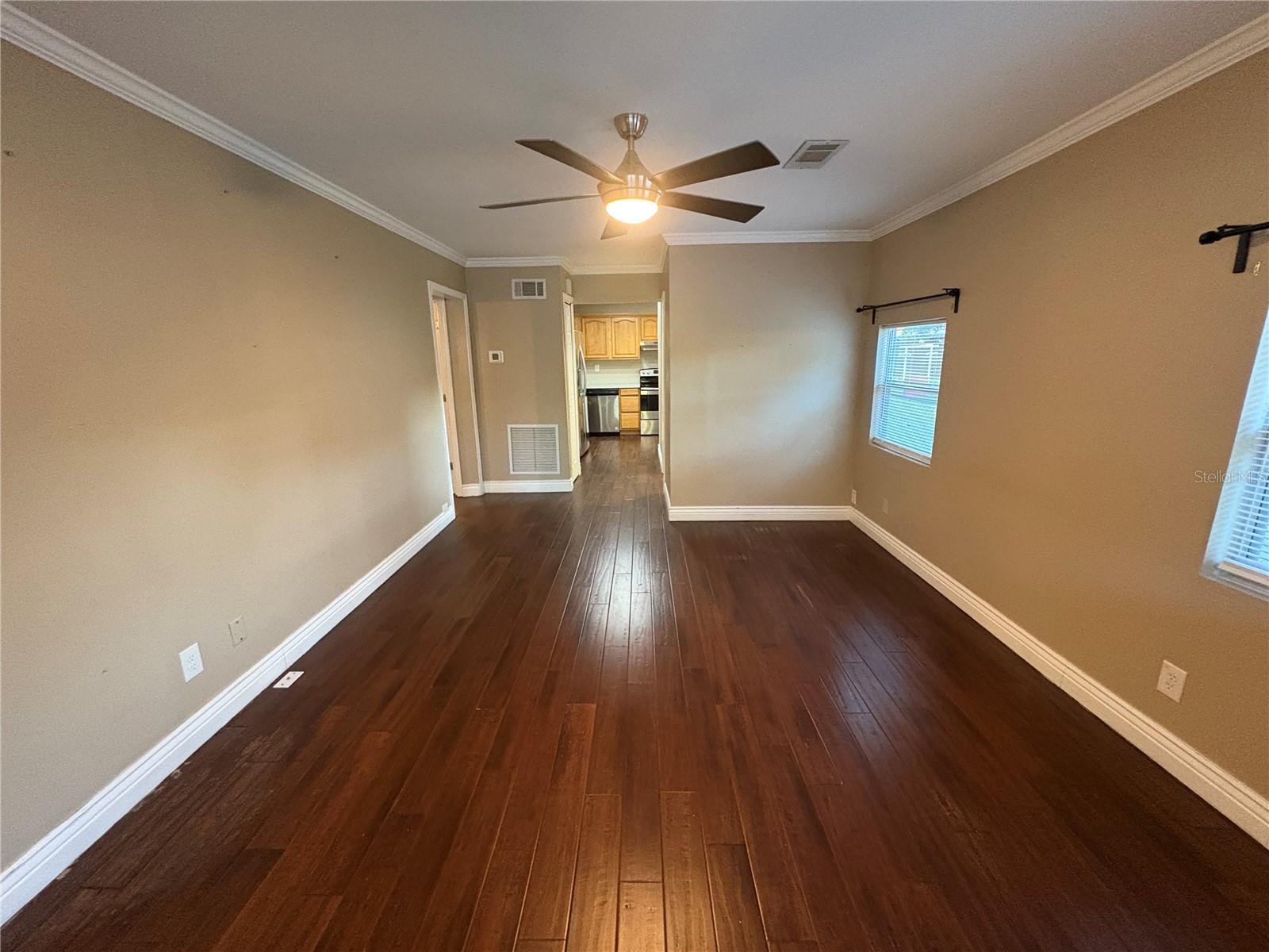 Image 2 of 32 For 107 6th Street Ne