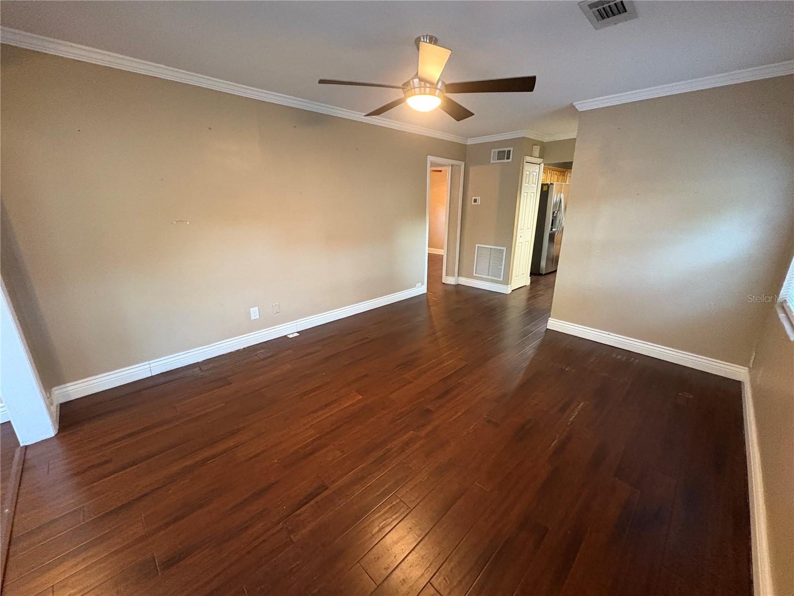 Image 21 of 32 For 107 6th Street Ne