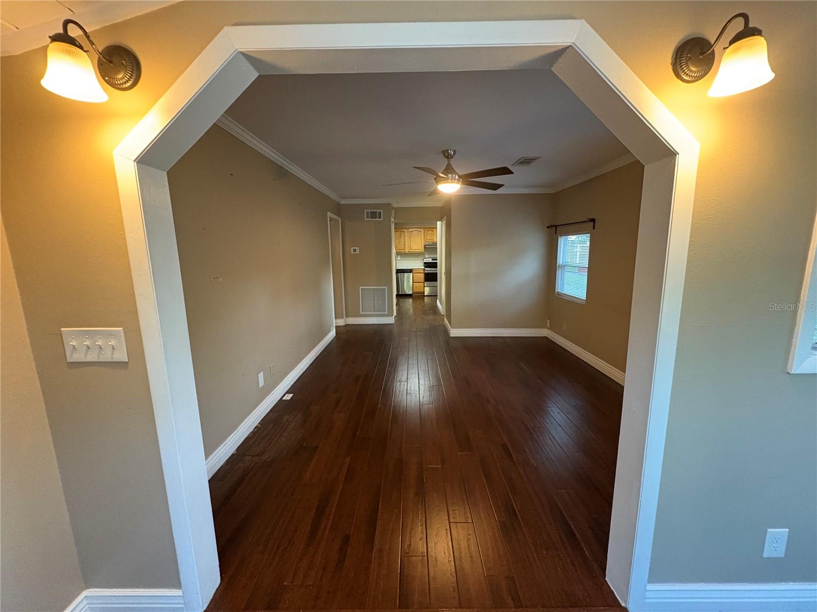 Image 3 of 32 For 107 6th Street Ne