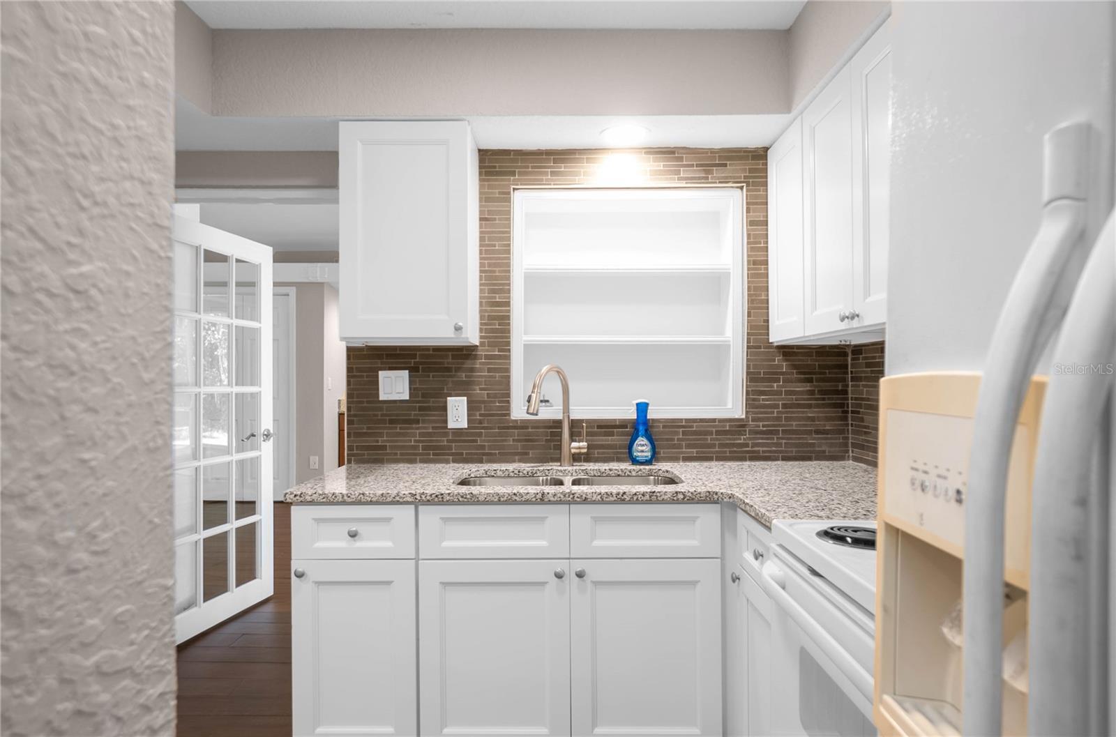 Listing photo id 11 for 1411 19th Street