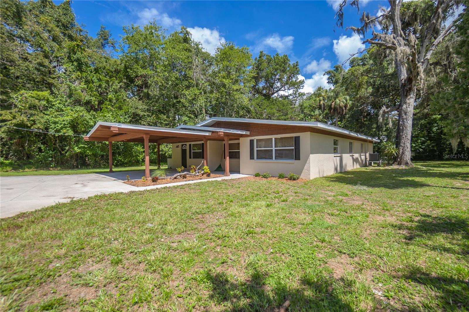 Listing photo id 0 for 1411 19th Street