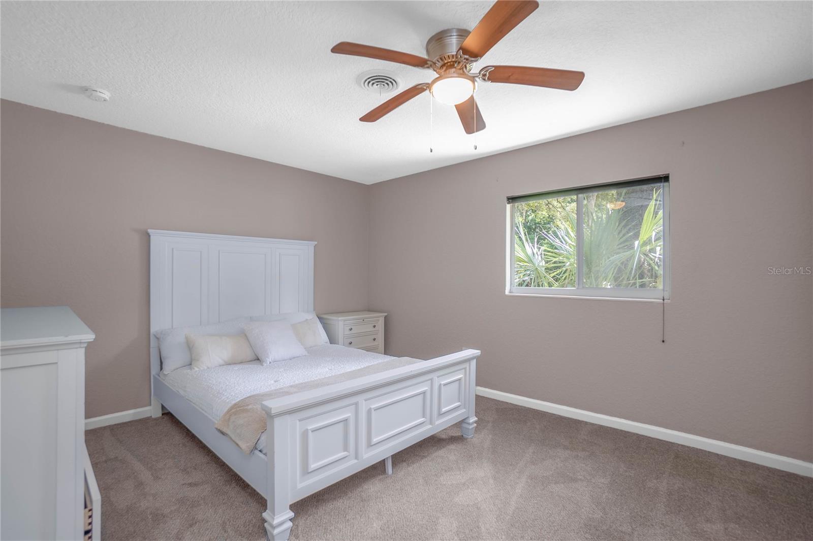Listing photo id 21 for 1411 19th Street
