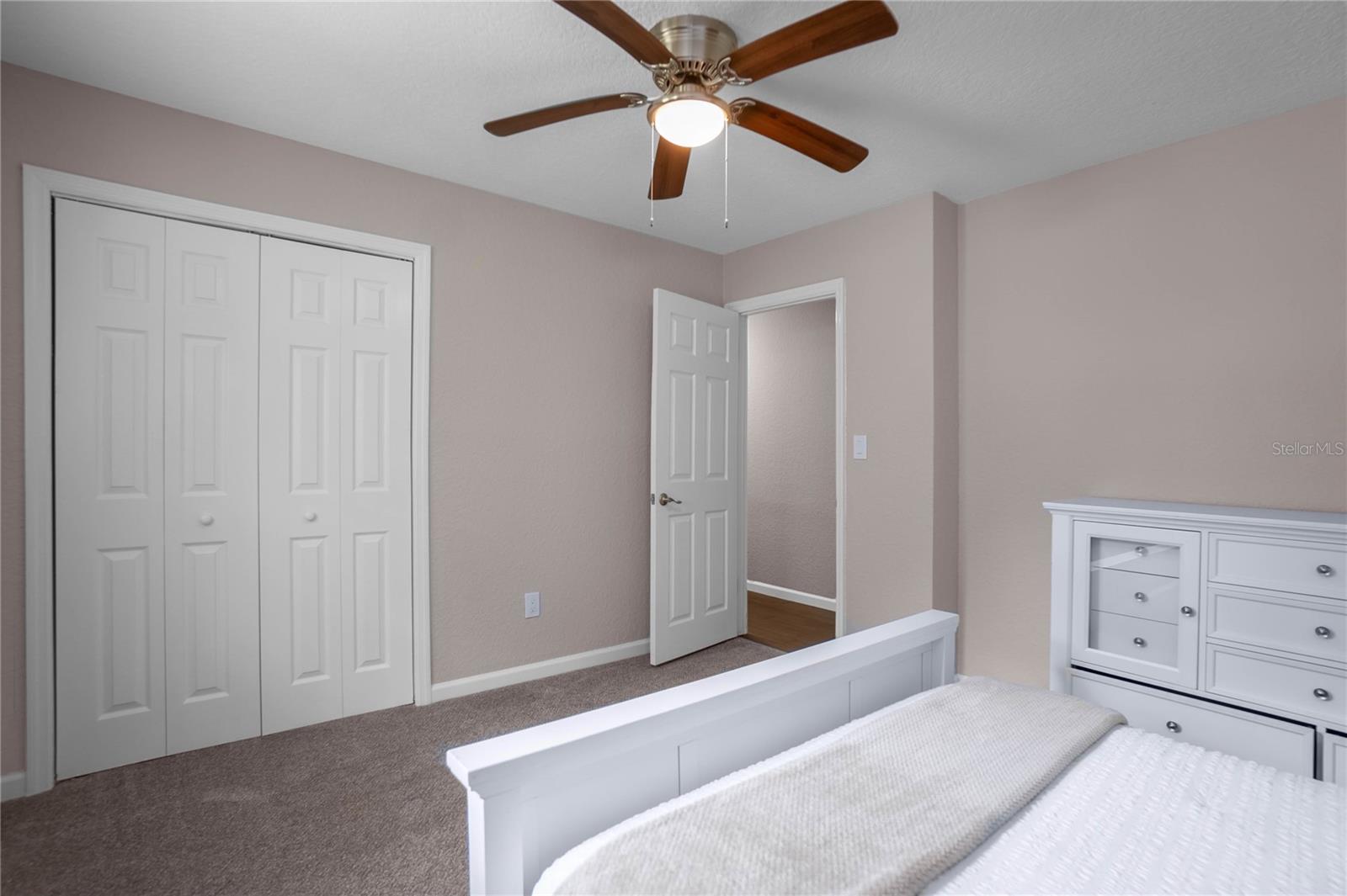 Listing photo id 22 for 1411 19th Street