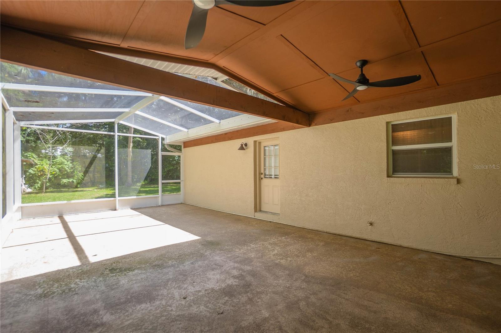 Listing photo id 27 for 1411 19th Street