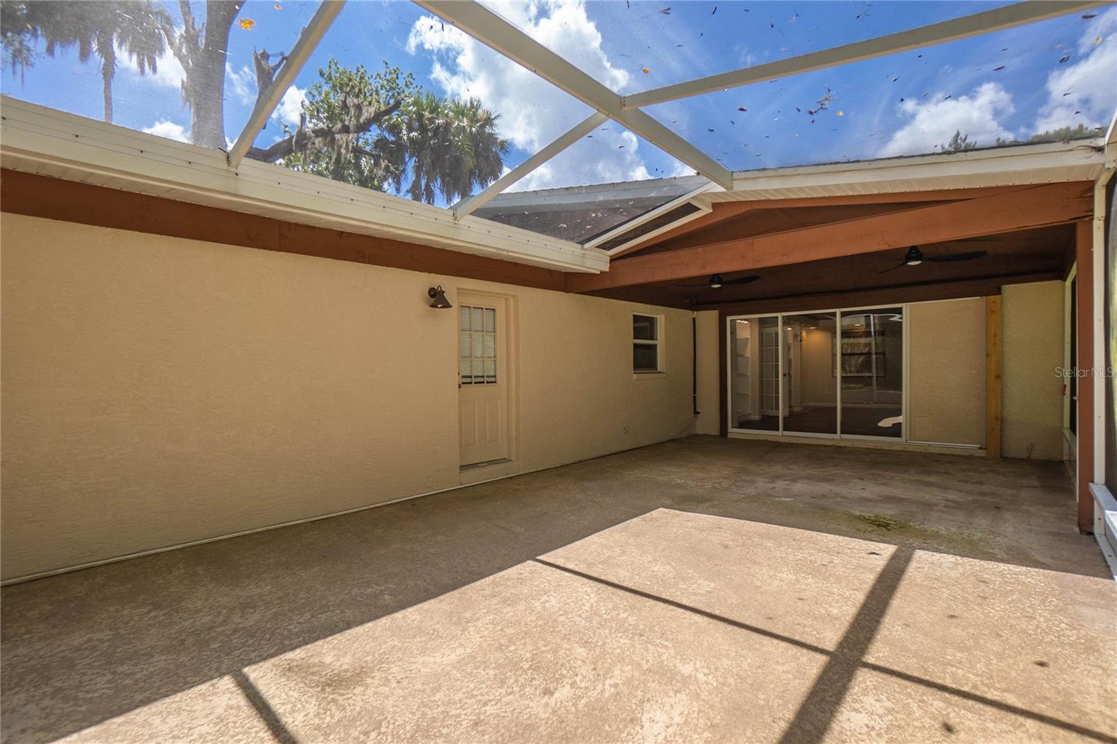 Listing photo id 28 for 1411 19th Street