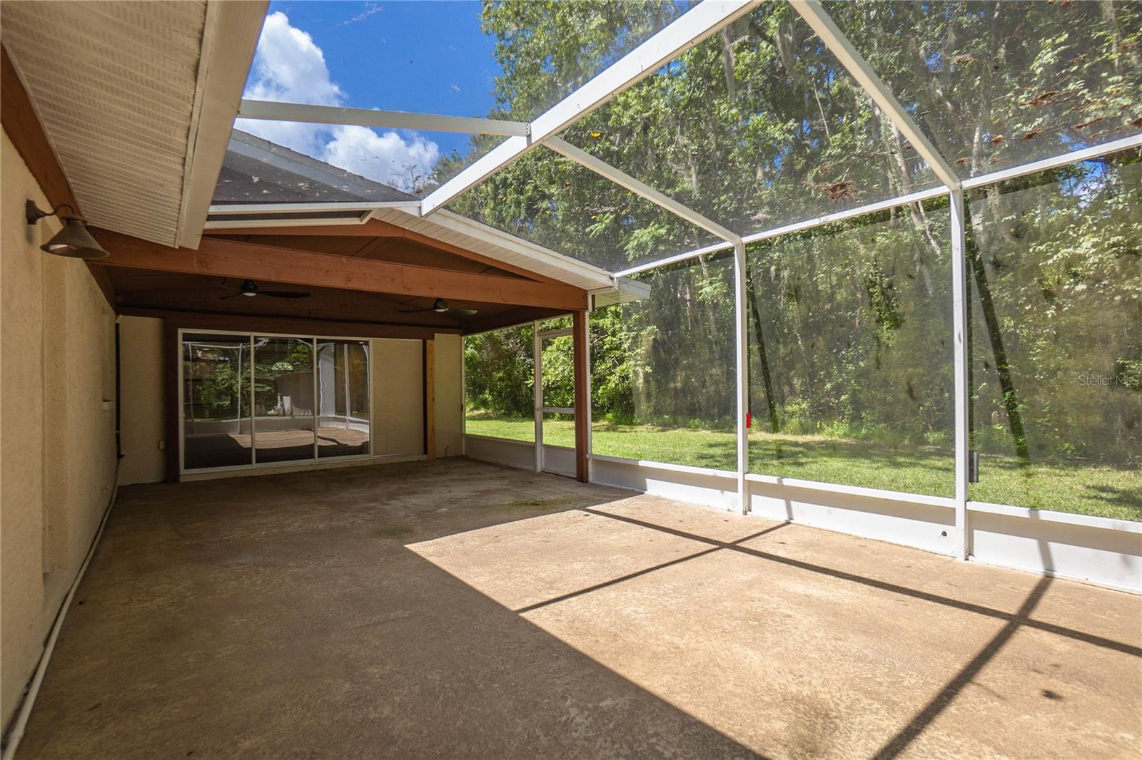 Listing photo id 29 for 1411 19th Street