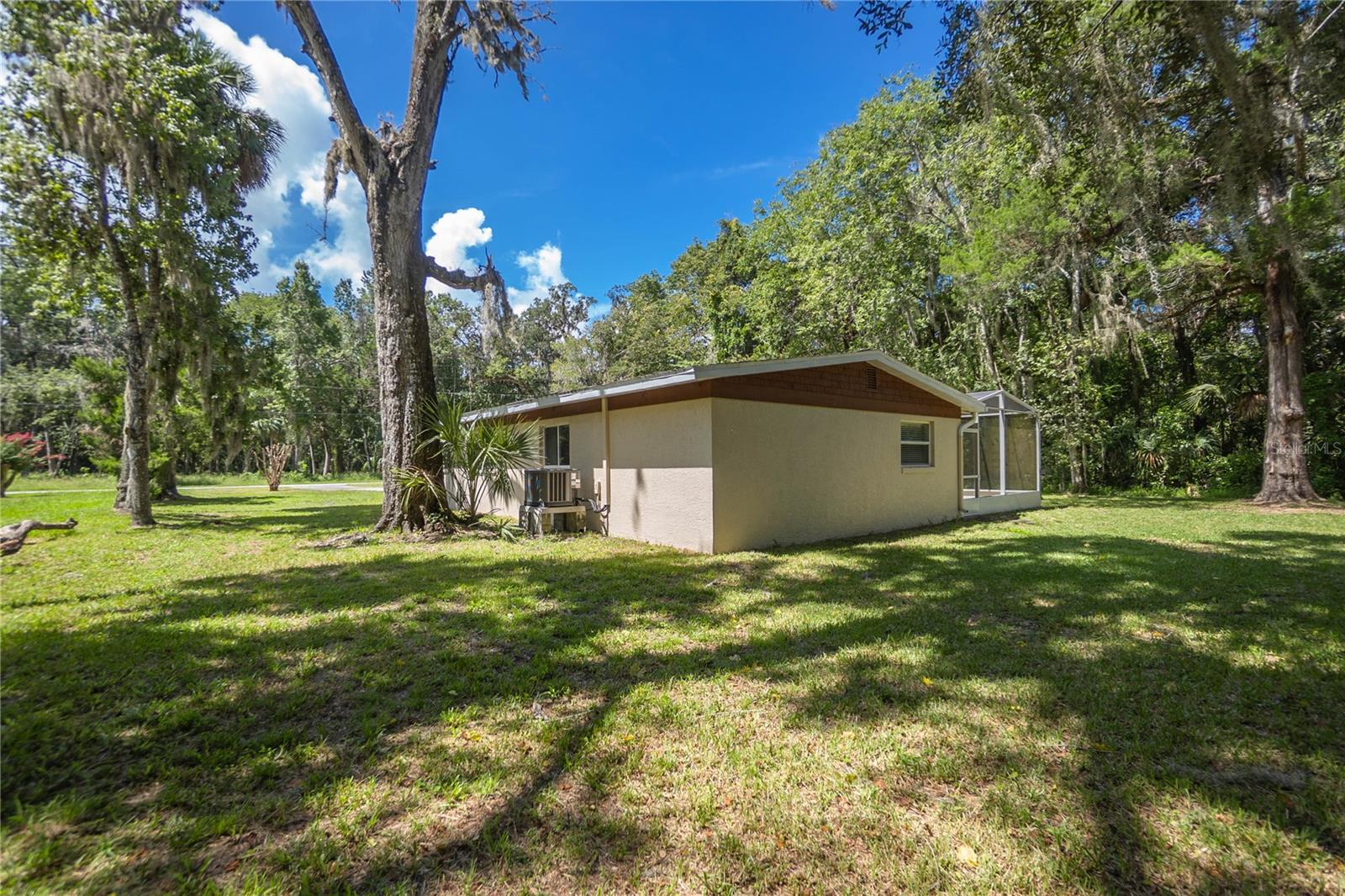 Listing photo id 33 for 1411 19th Street