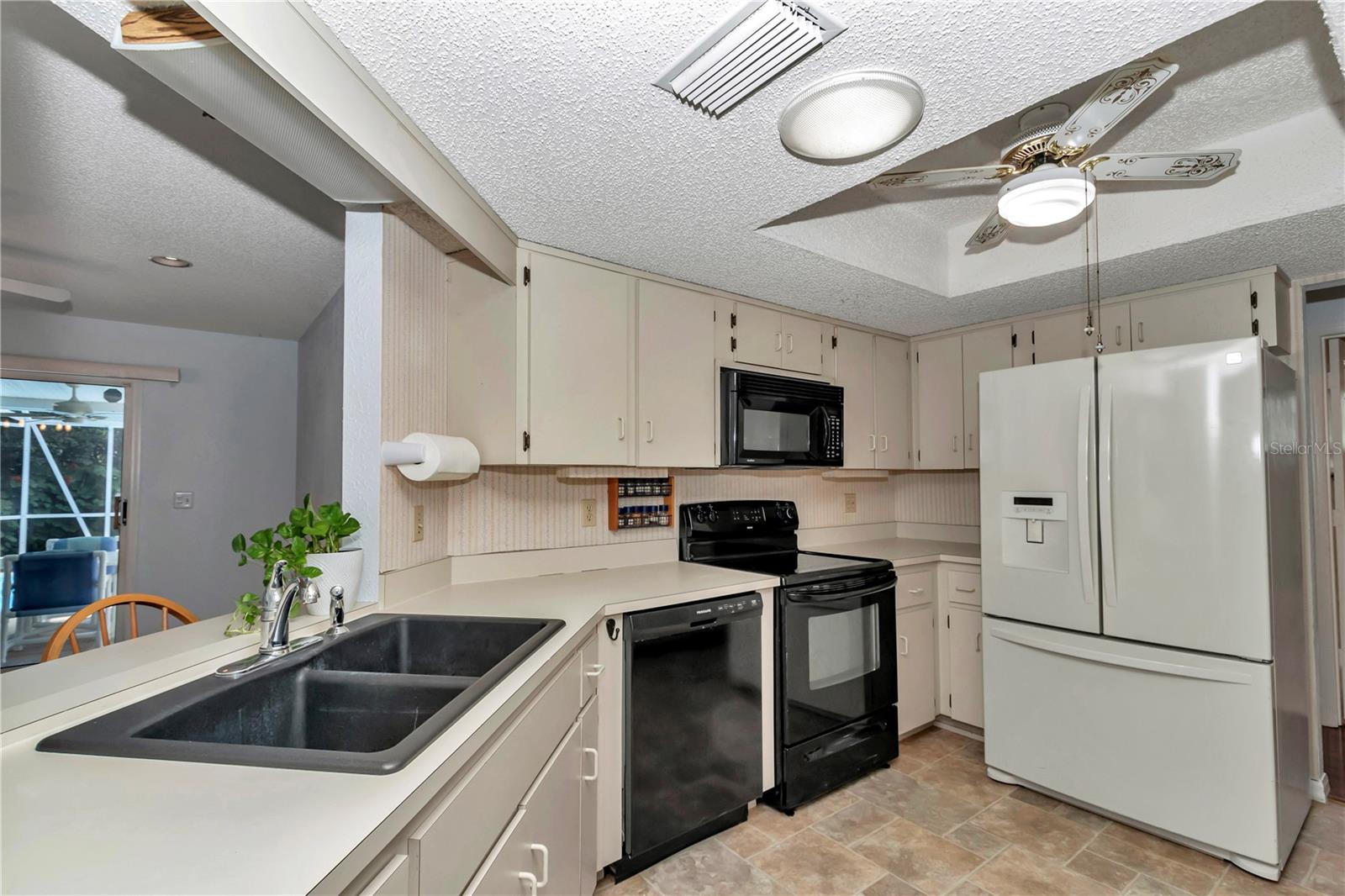 Image 6 of 20 For 8012 109th Place Road