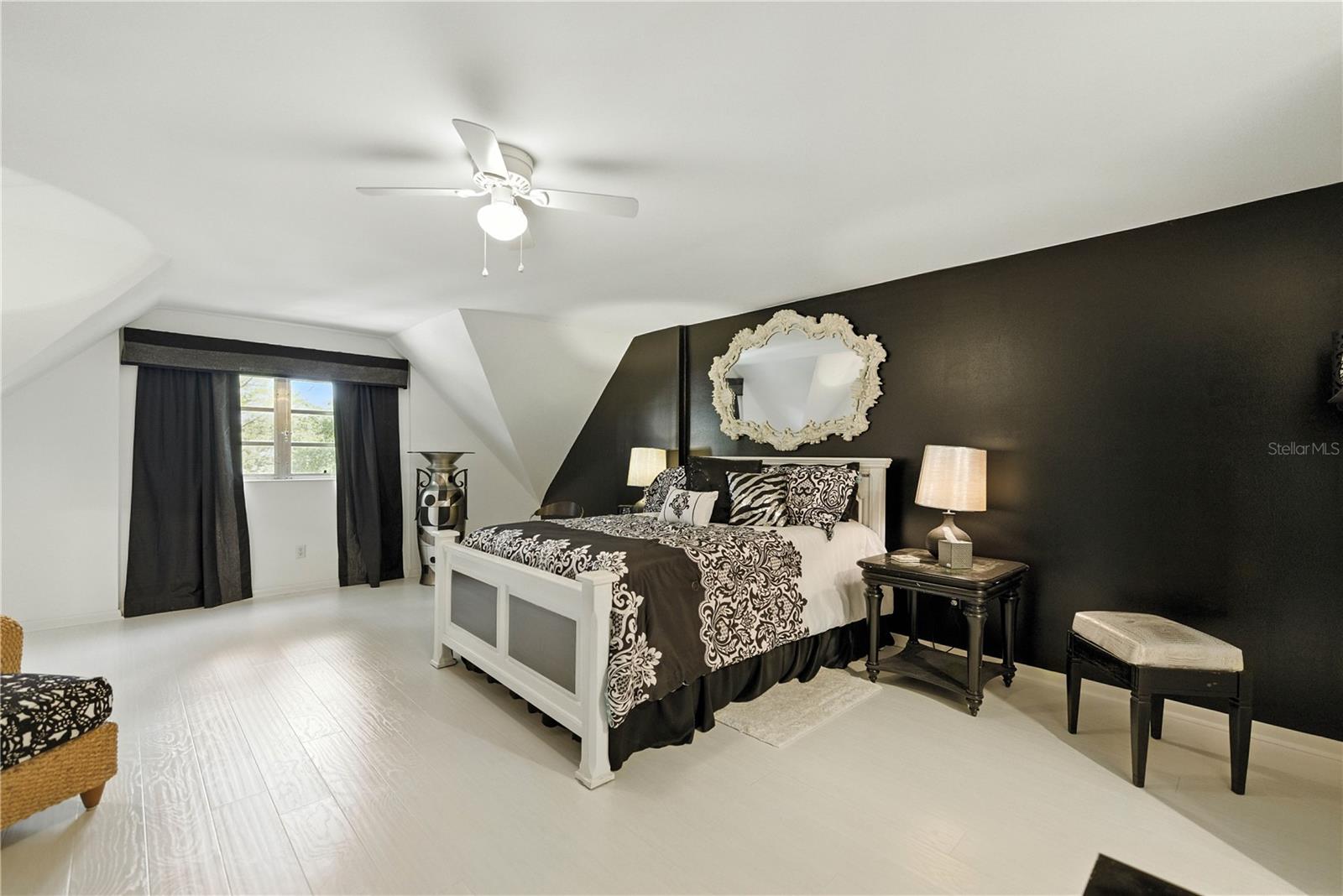 Image 15 of 29 For 9951 88th Court Road B