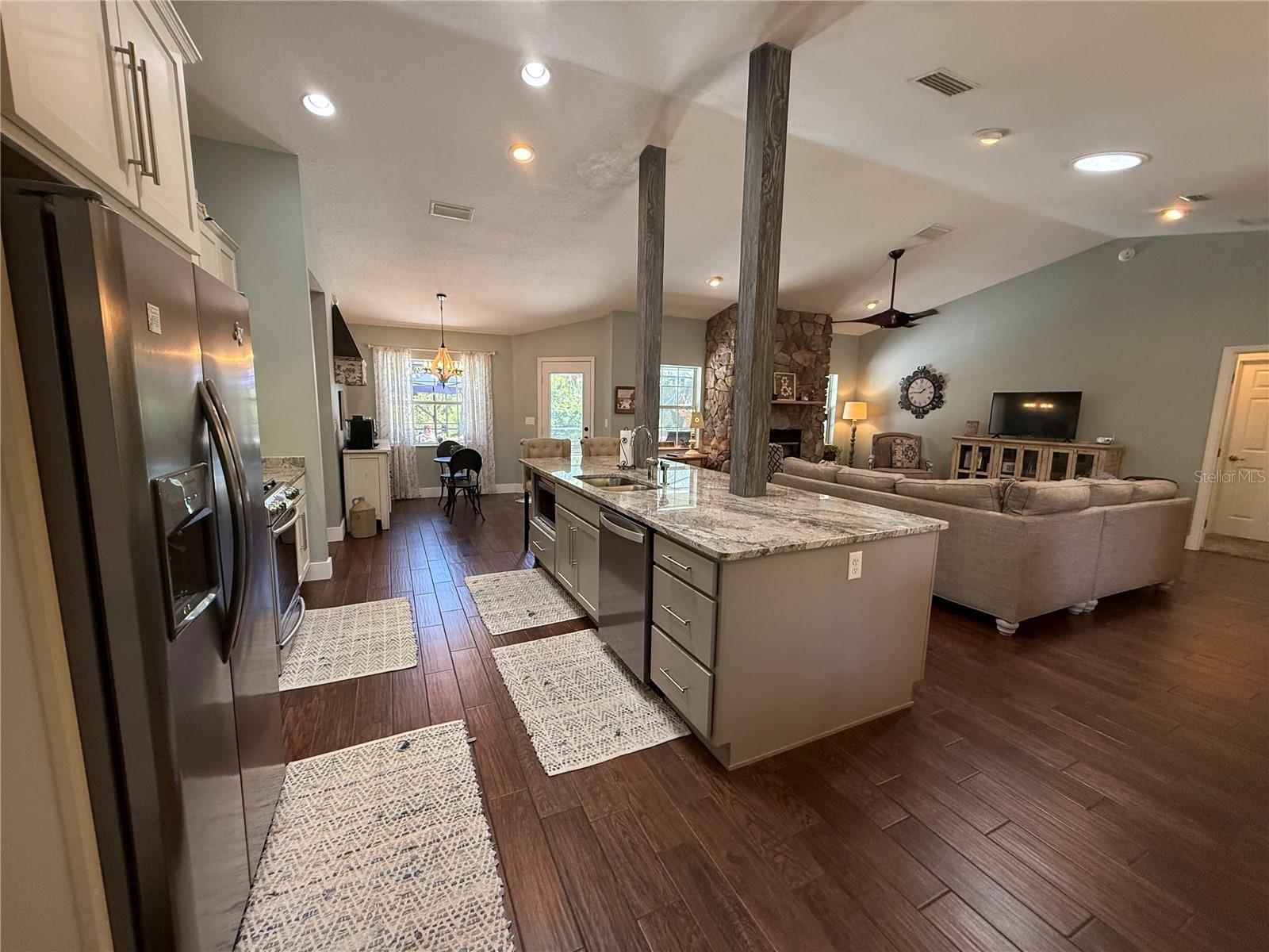 Image 10 of 47 For 35 Lake Wood Circle