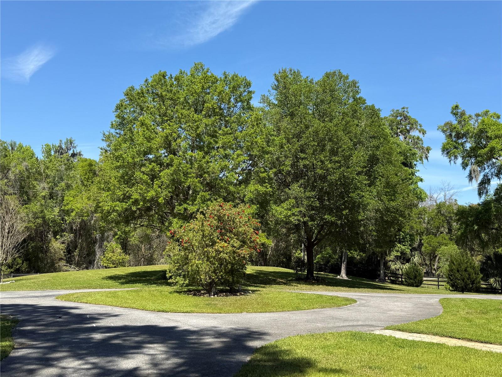 Image 39 of 47 For 35 Lake Wood Circle