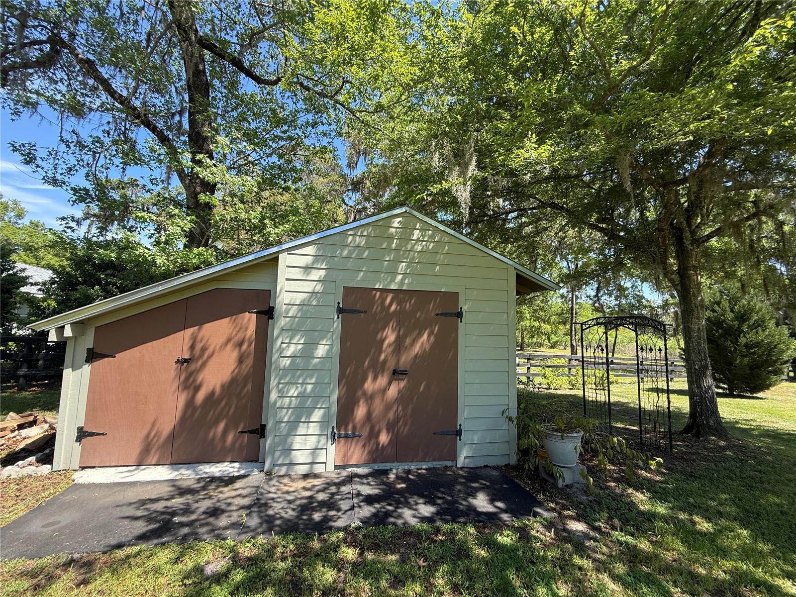 Image 49 of 54 For 35 Lake Wood Circle