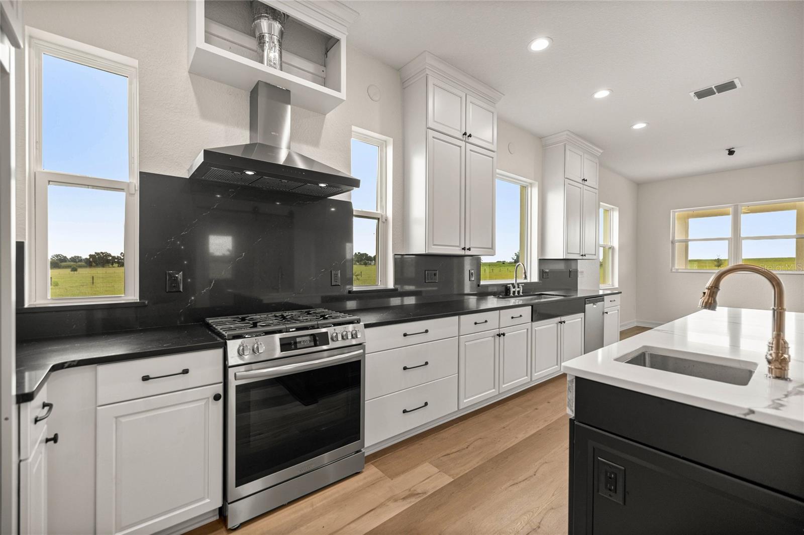 Image 18 of 60 For 21786 27th Street