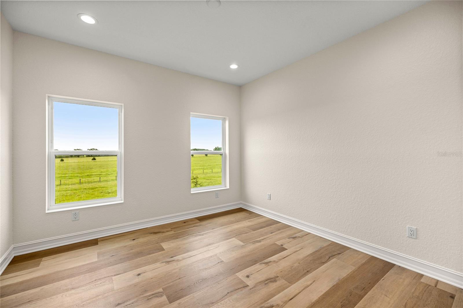 Image 36 of 60 For 21786 27th Street
