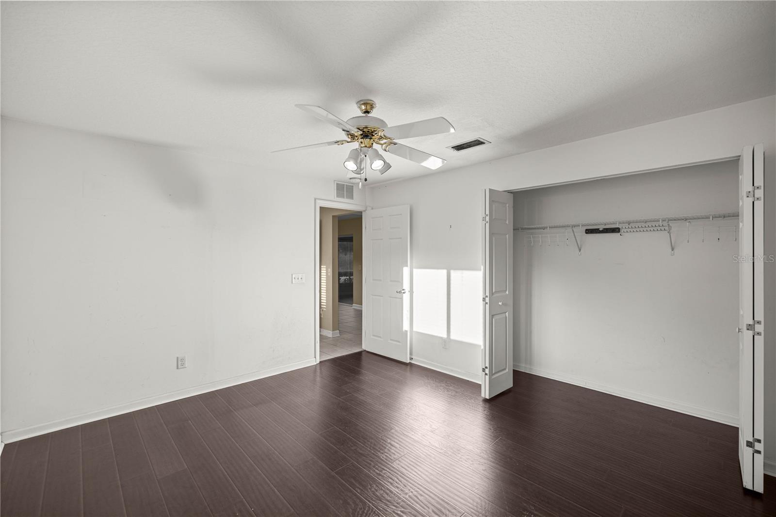 Image 19 of 29 For 5552 18th Street
