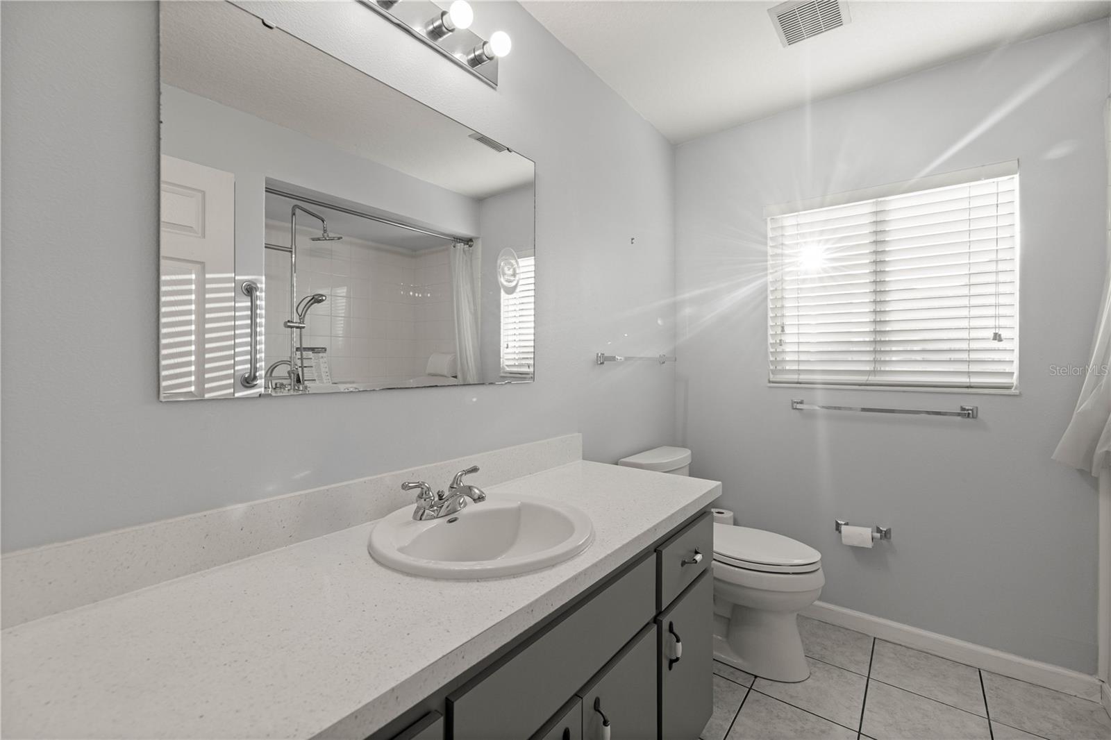 Image 21 of 29 For 5552 18th Street