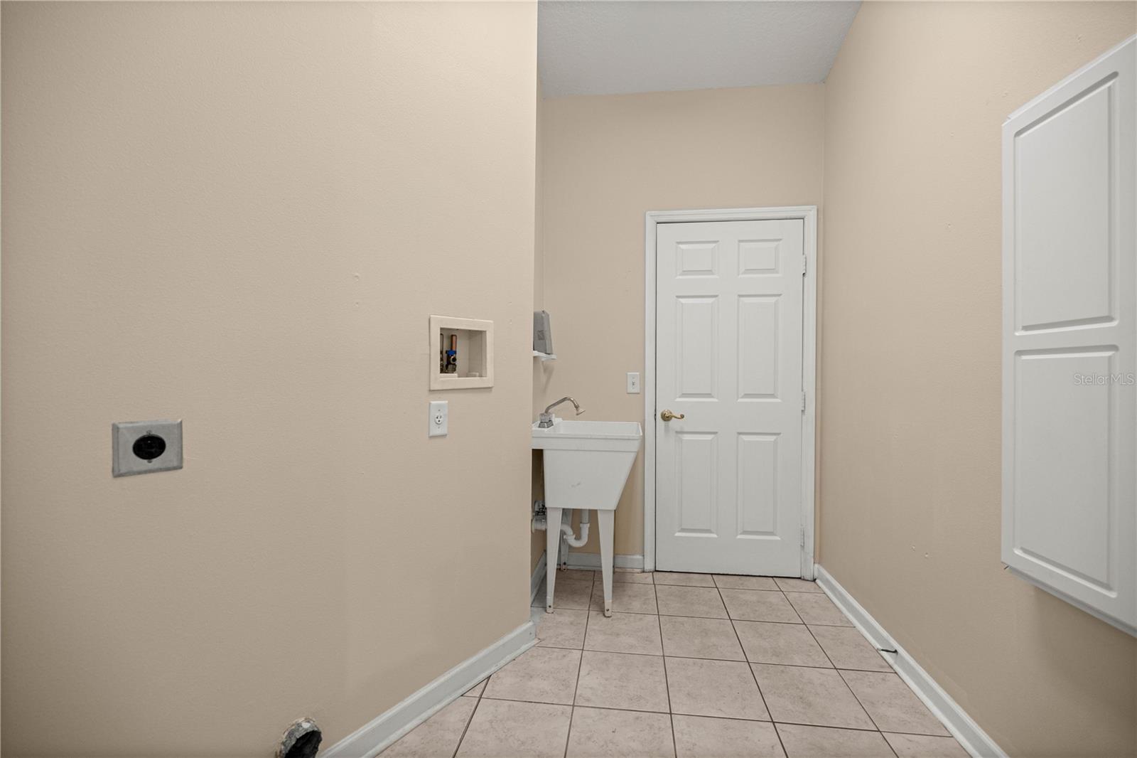 Image 23 of 29 For 5552 18th Street