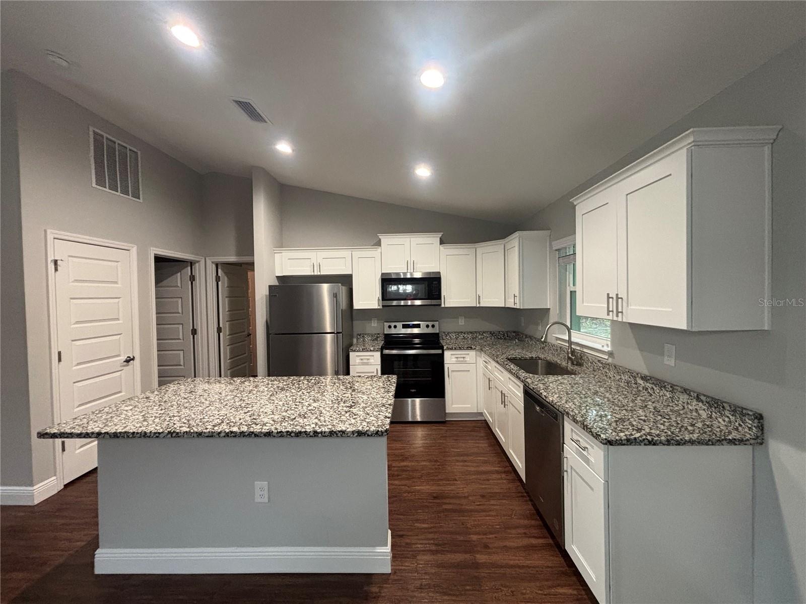 Image 8 of 42 For 8190 Creek Way