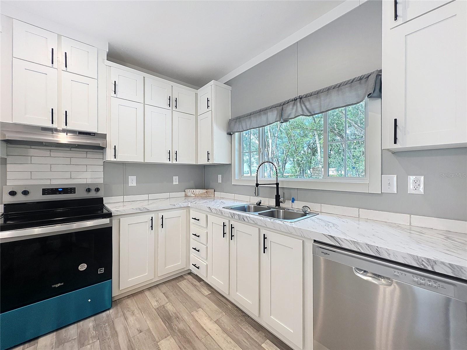 Image 13 of 44 For 6574 166th Avenue