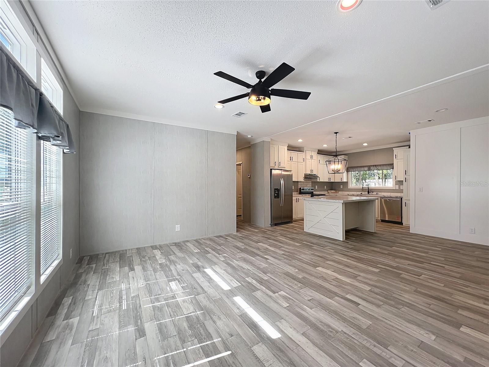 Image 9 of 44 For 6574 166th Avenue