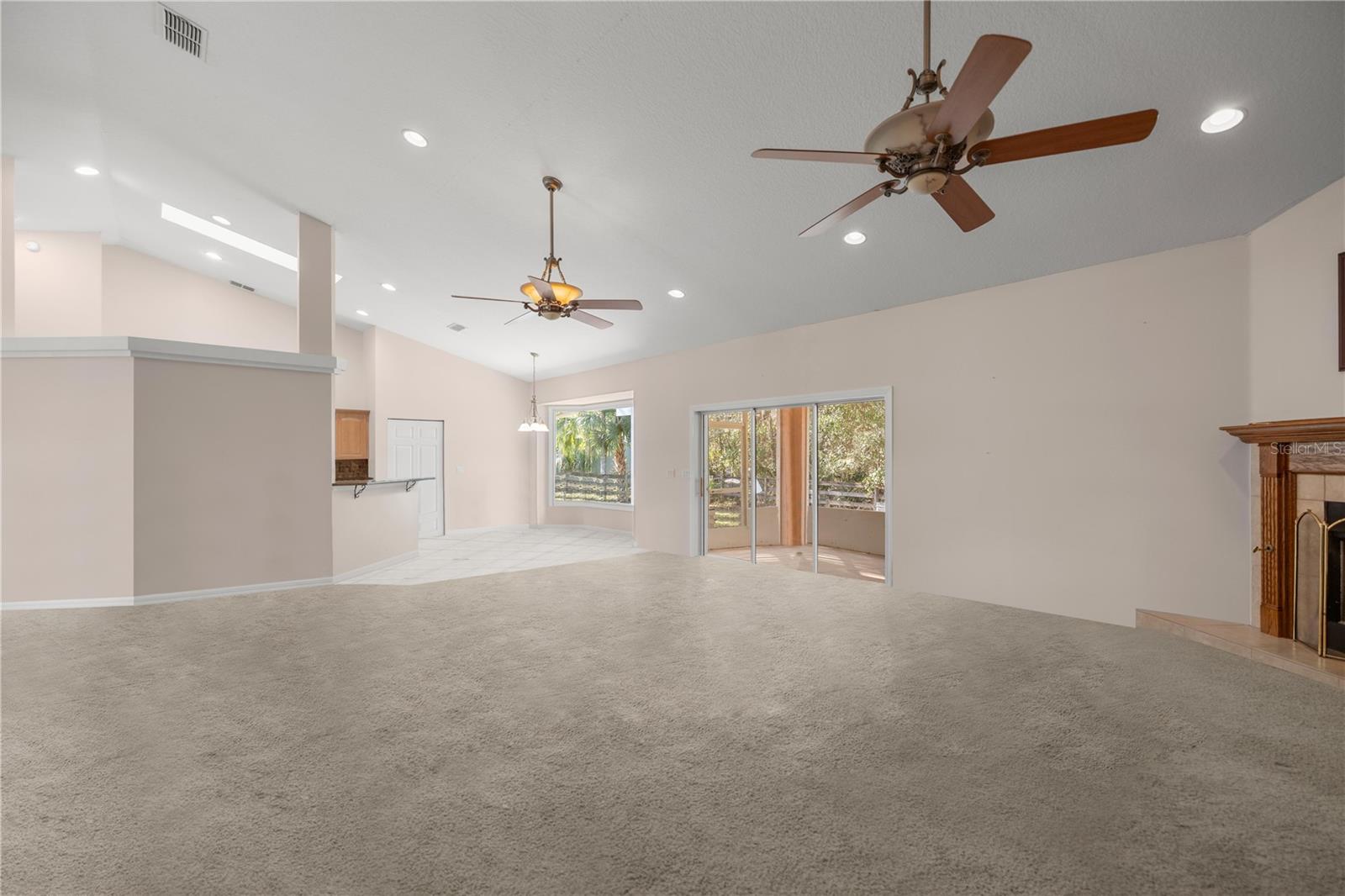 Image 10 of 68 For 19040 88th Avenue Road