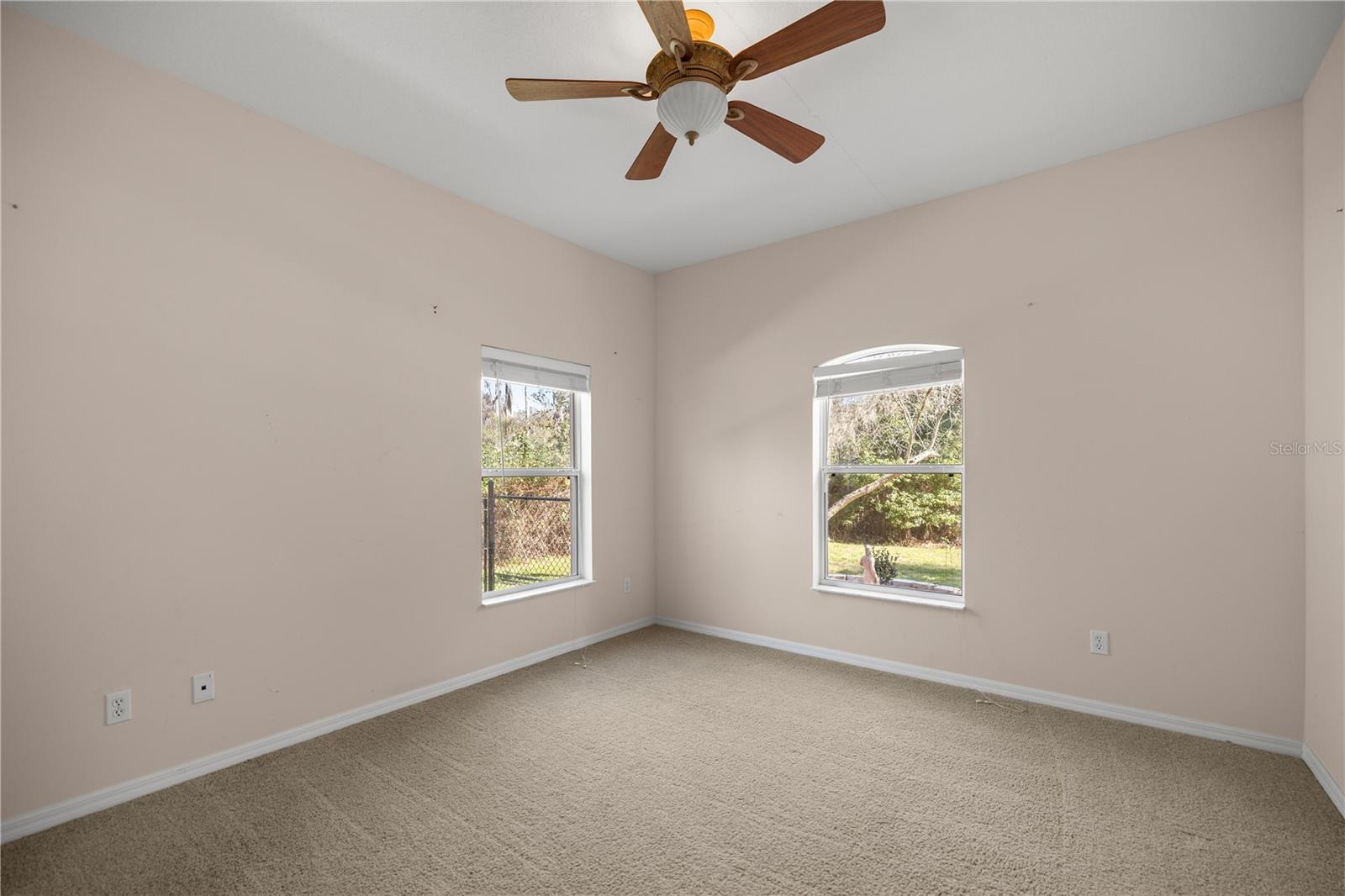 Image 27 of 68 For 19040 88th Avenue Road