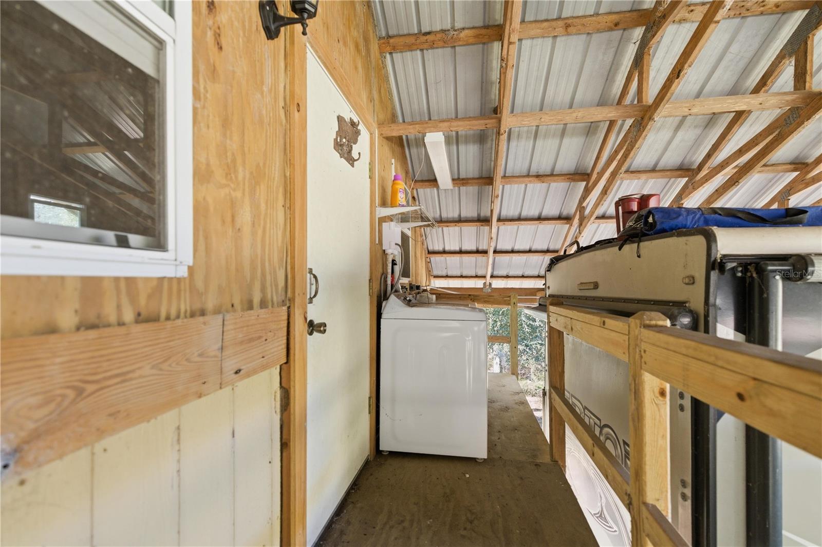 Image 44 of 68 For 19040 88th Avenue Road