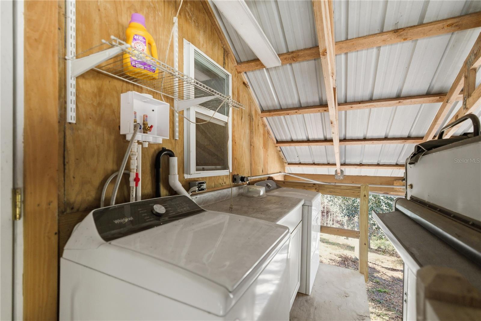 Image 45 of 68 For 19040 88th Avenue Road