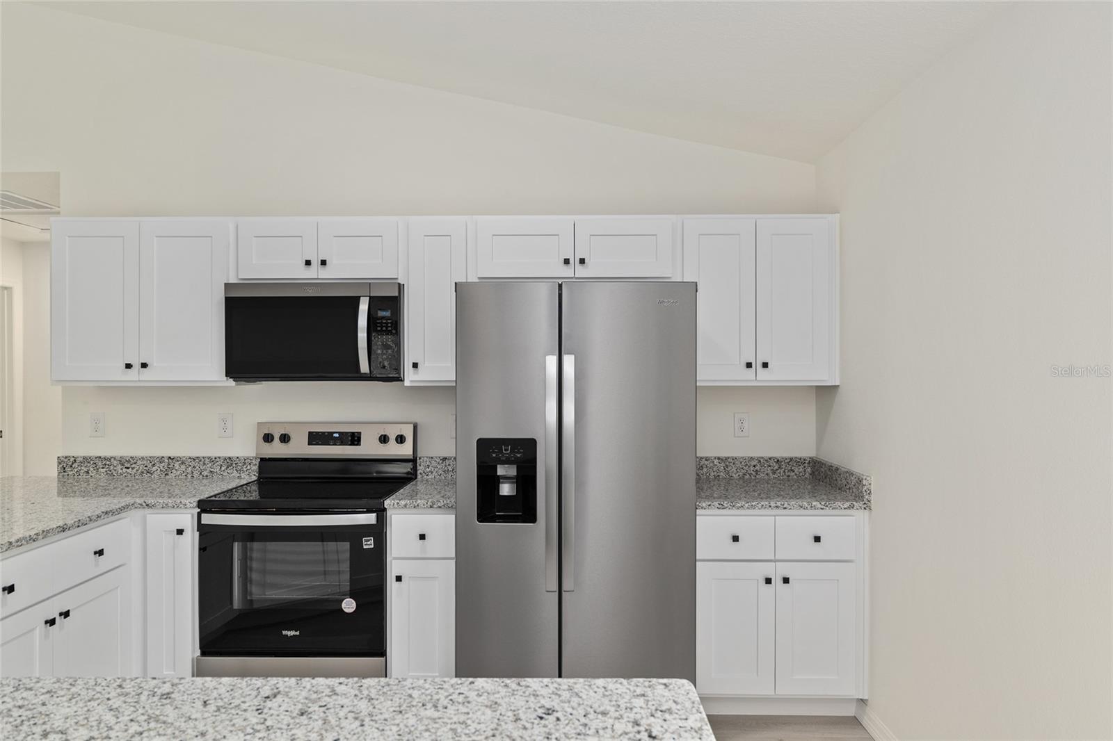 Image 6 of 34 For 24400 Banyan Lane