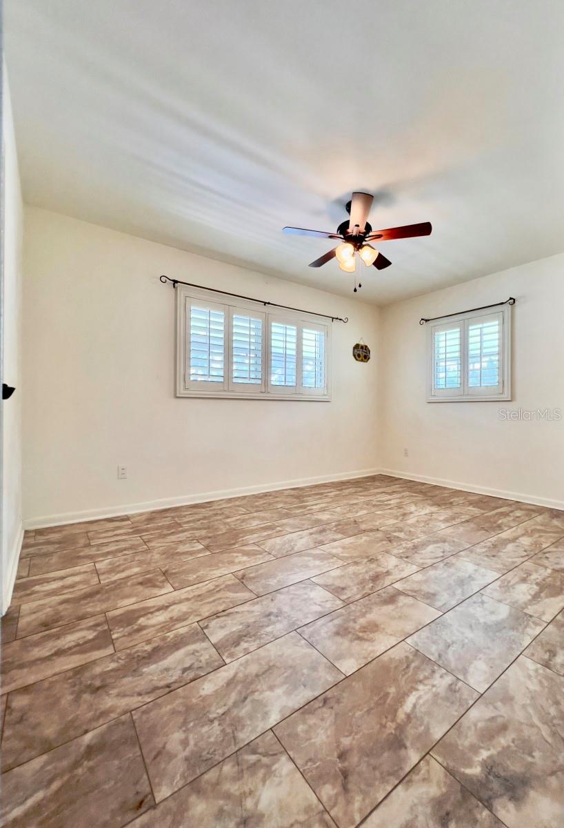 Image 18 of 46 For 23061 Nautilus Boulevard
