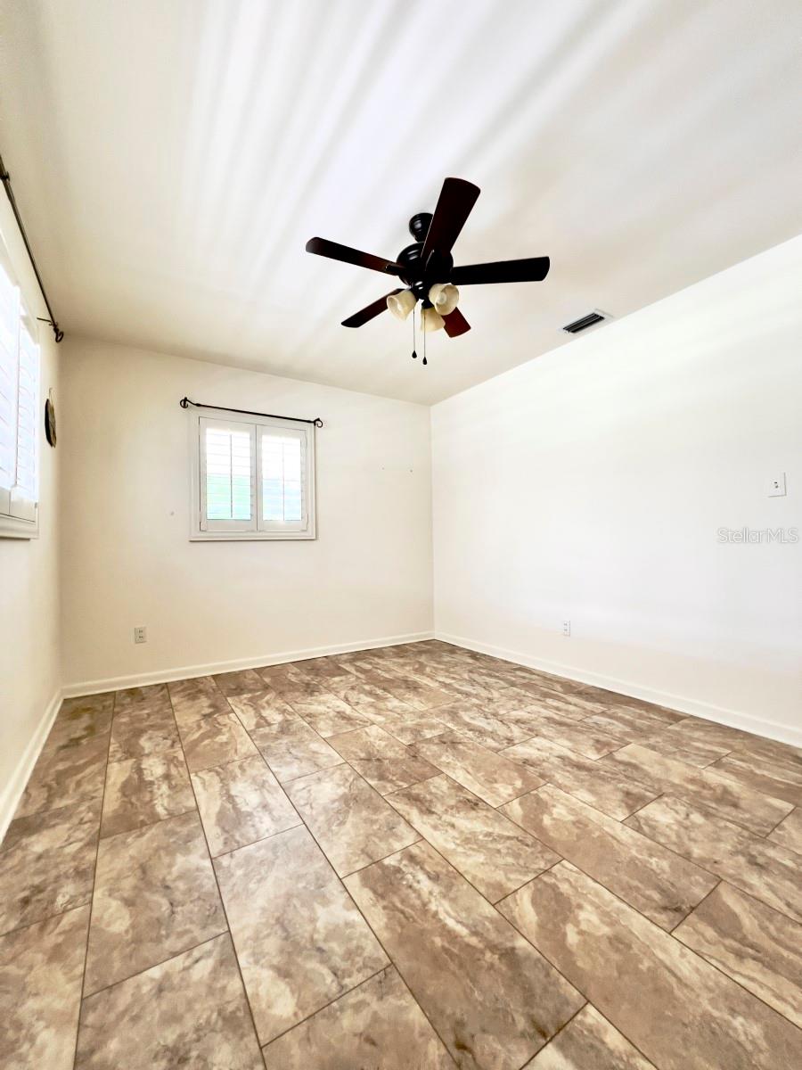 Image 19 of 46 For 23061 Nautilus Boulevard