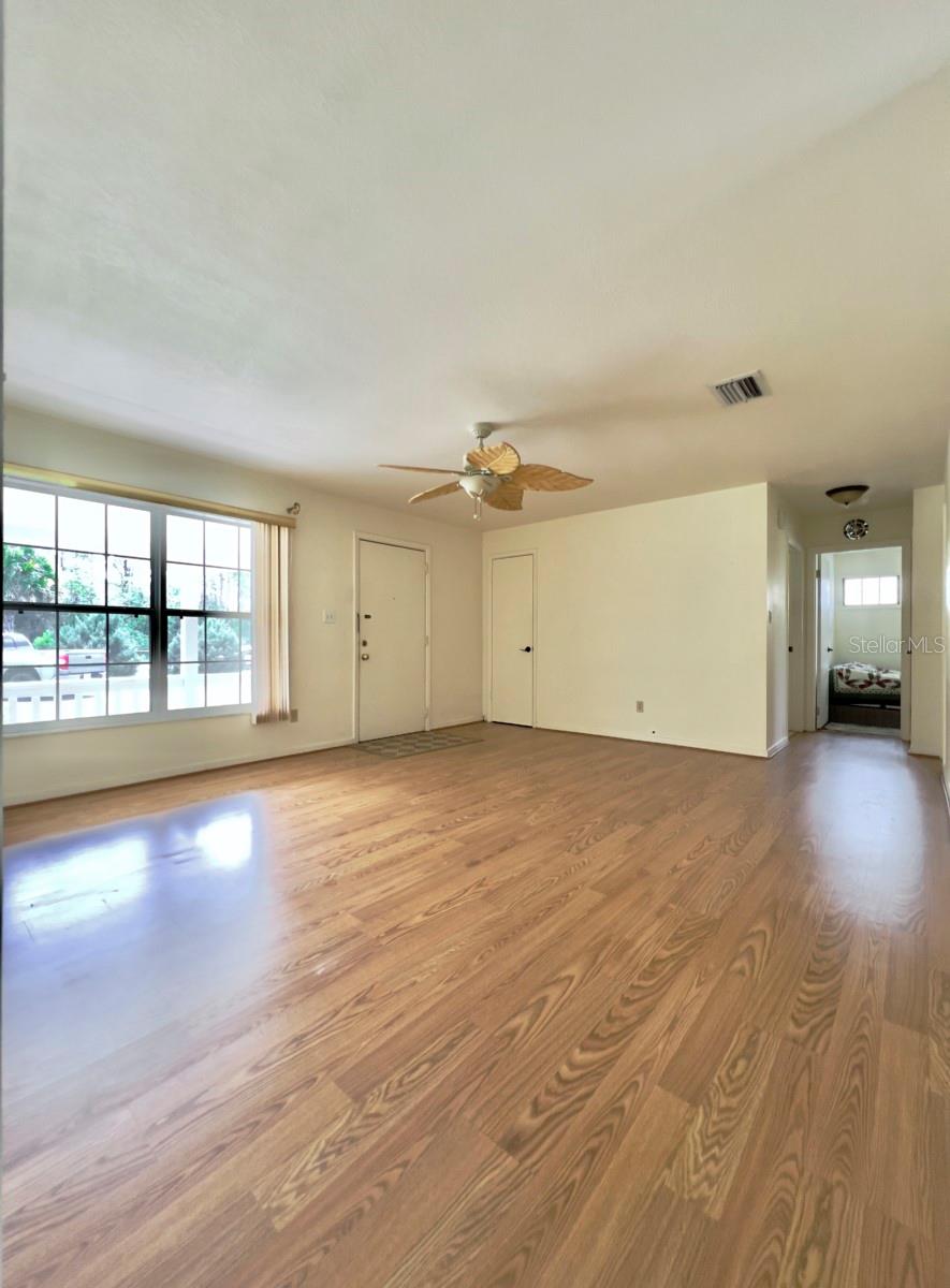 Image 23 of 46 For 23061 Nautilus Boulevard