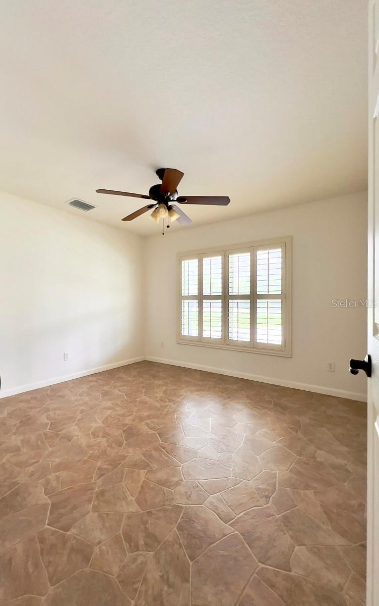 Image 24 of 46 For 23061 Nautilus Boulevard