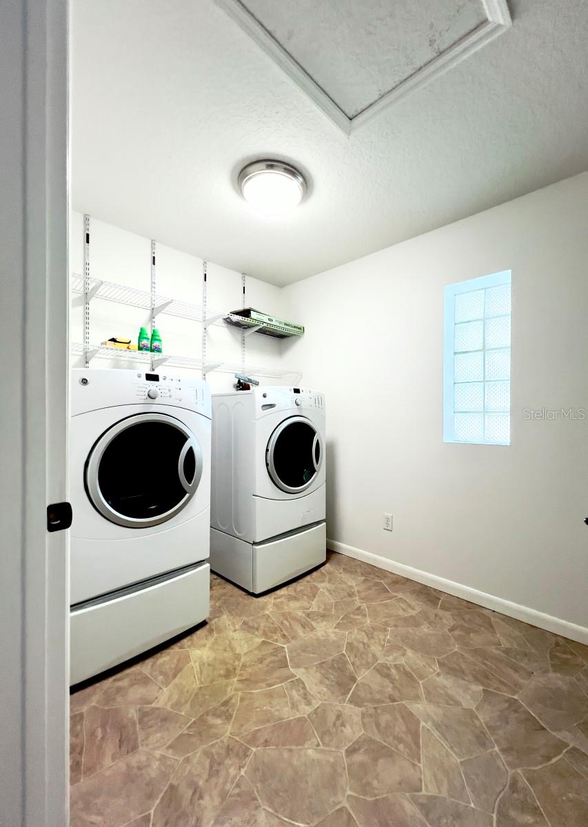 Image 25 of 46 For 23061 Nautilus Boulevard