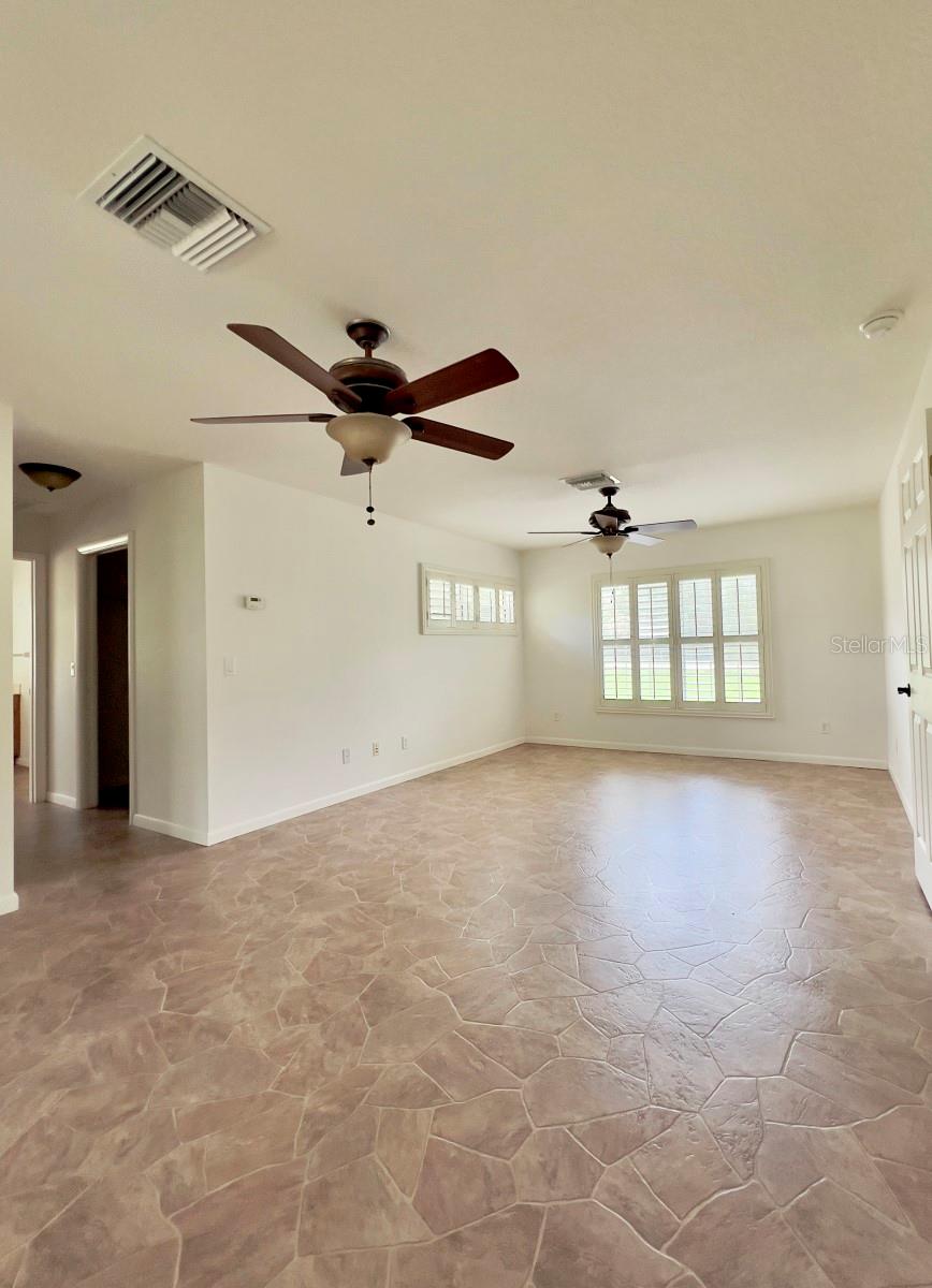 Image 27 of 46 For 23061 Nautilus Boulevard