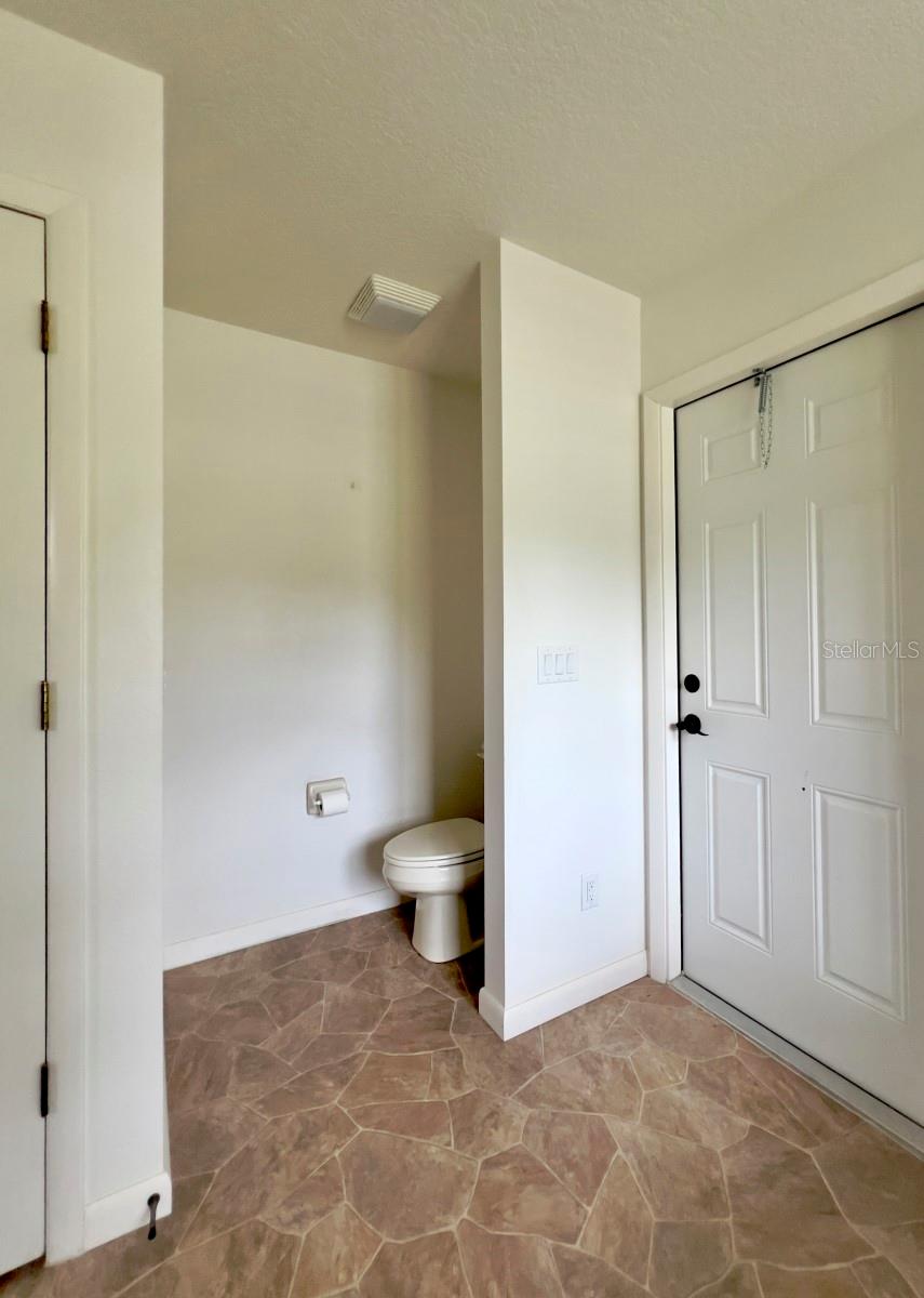 Image 32 of 46 For 23061 Nautilus Boulevard