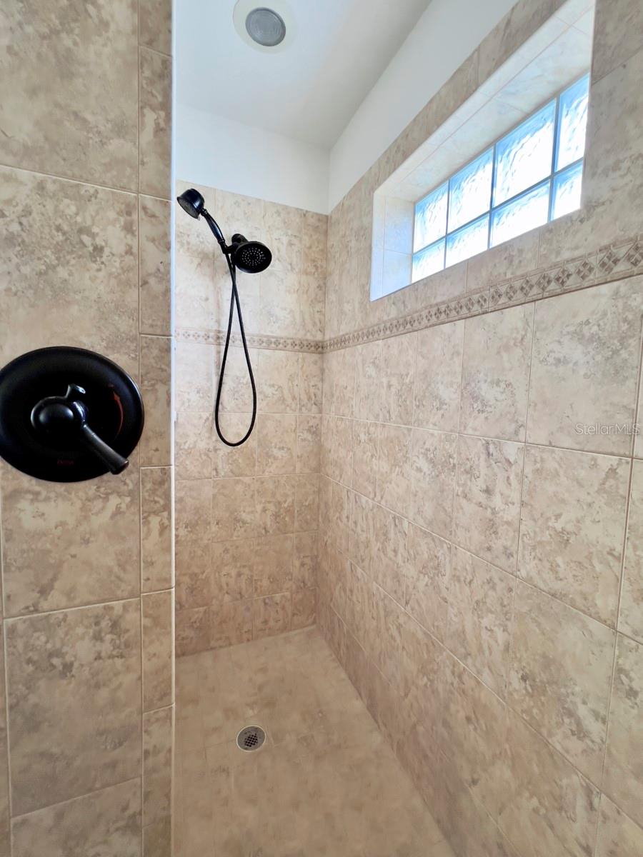 Image 34 of 46 For 23061 Nautilus Boulevard