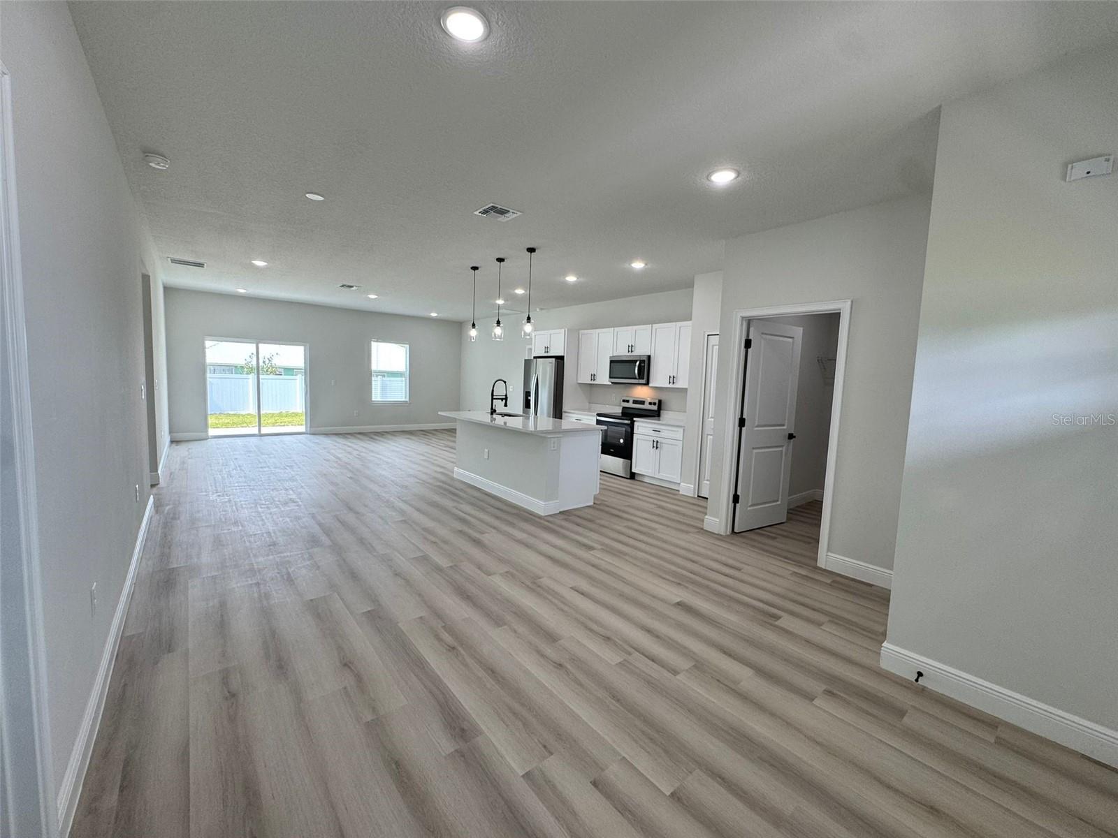 Image 18 of 62 For 14957 Sw 63rd Court Rd