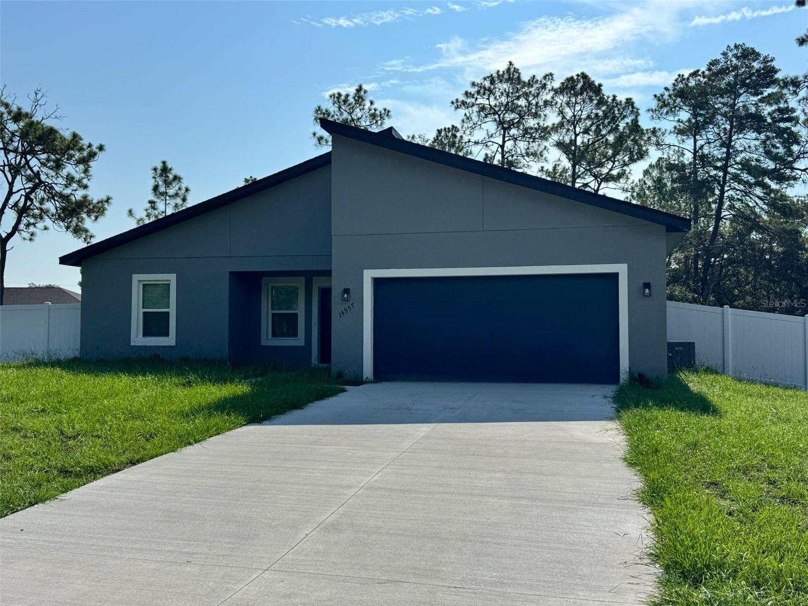 Image 2 of 62 For 14957 Sw 63rd Court Rd