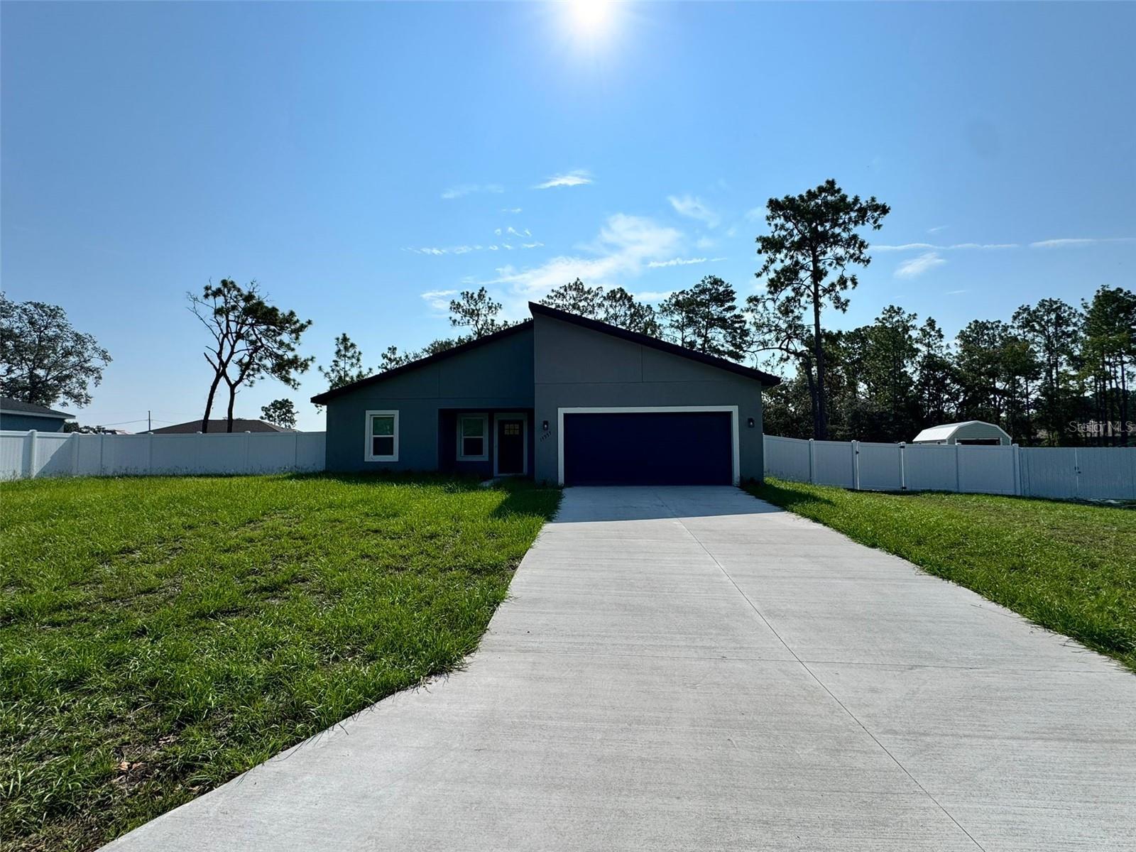 Image 4 of 62 For 14957 Sw 63rd Court Rd