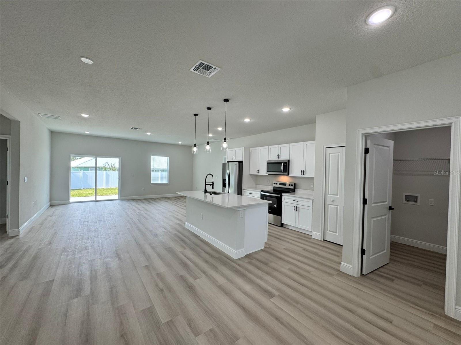 Image 8 of 62 For 14957 Sw 63rd Court Rd