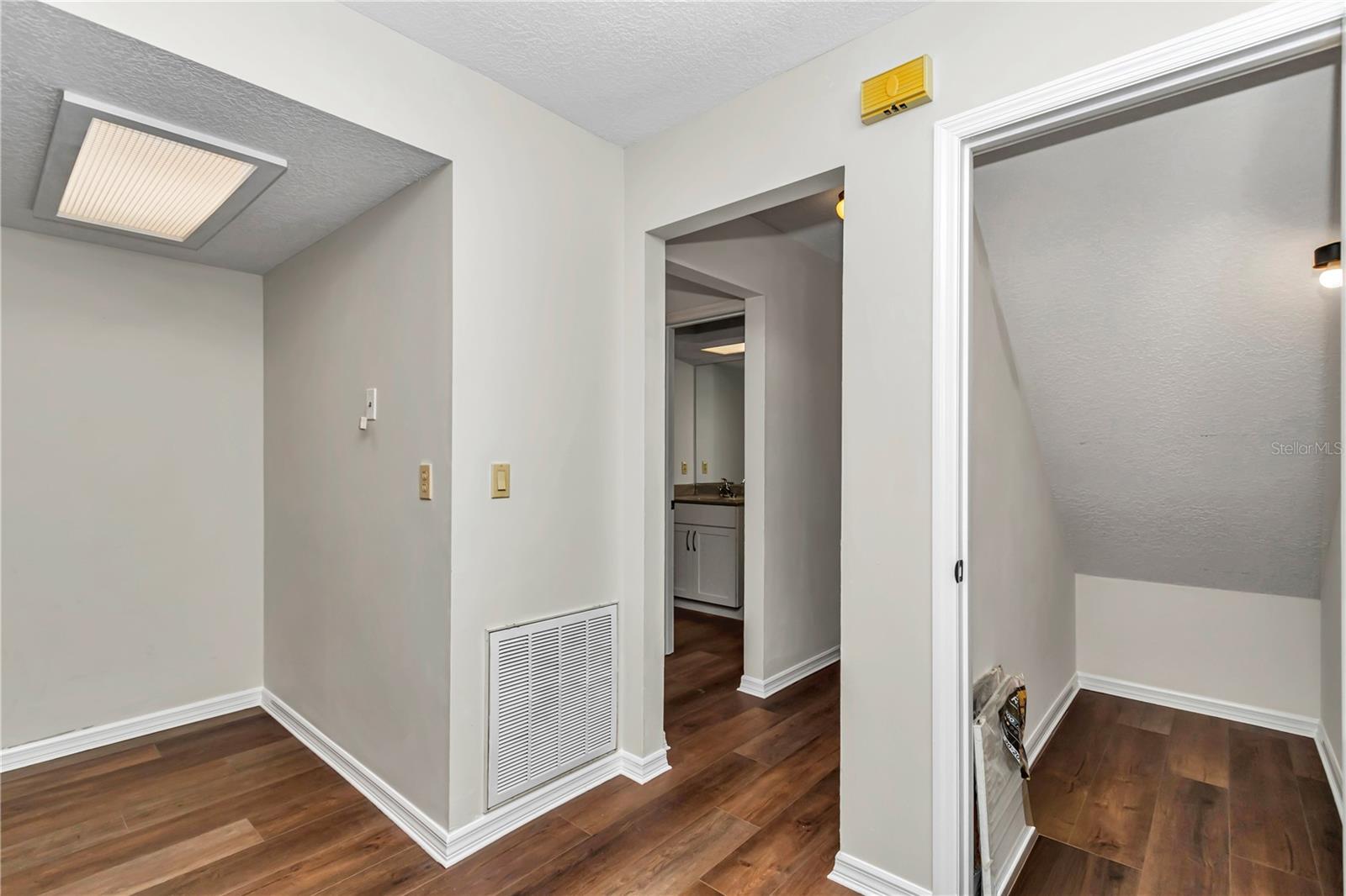 Image 24 of 60 For 8470 186th Street