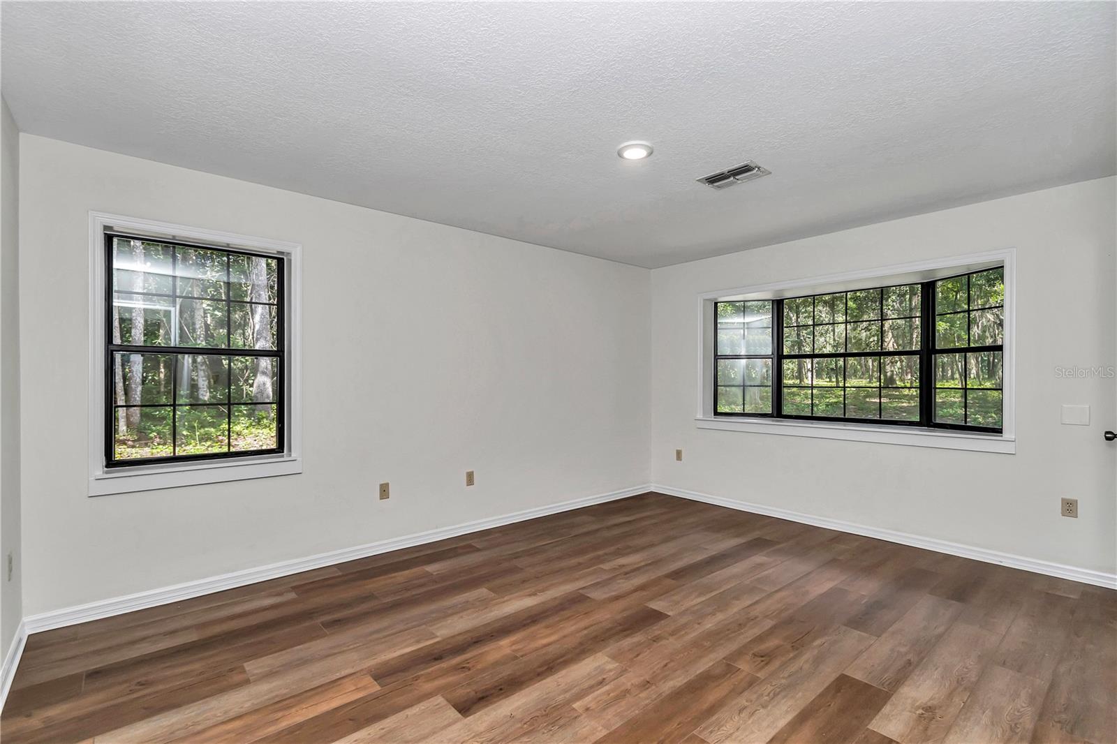 Image 26 of 60 For 8470 186th Street