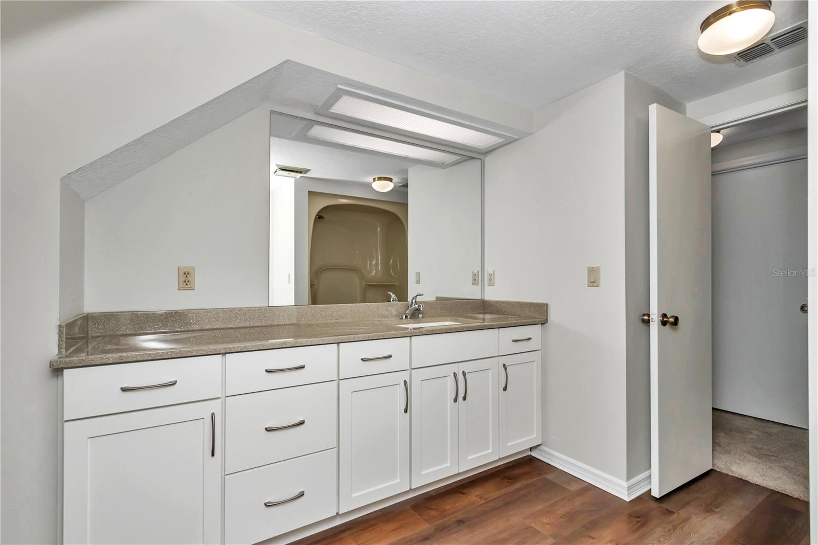 Image 42 of 60 For 8470 186th Street