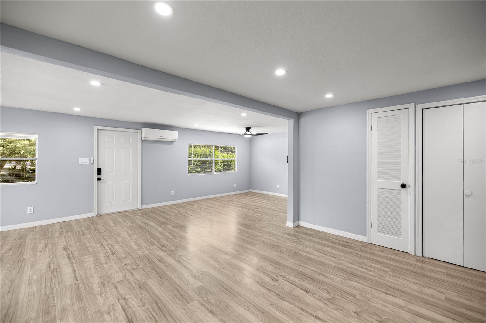 Image 11 of 37 For 2800 Mars Street