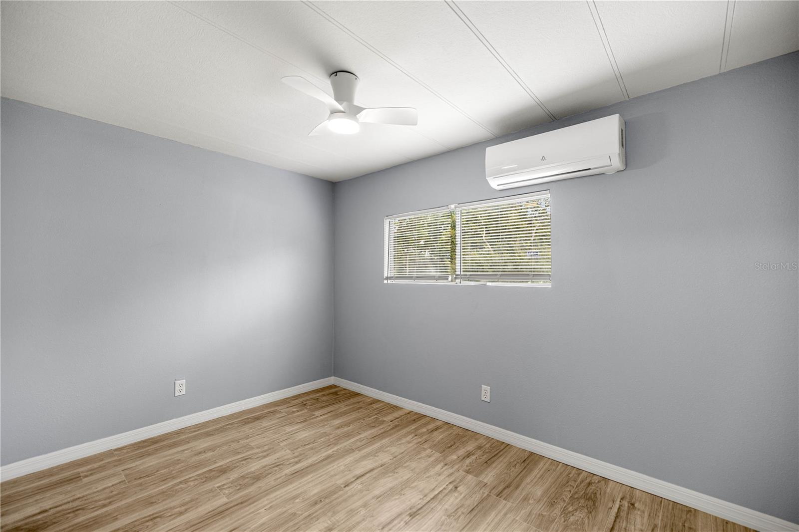 Image 17 of 37 For 2800 Mars Street
