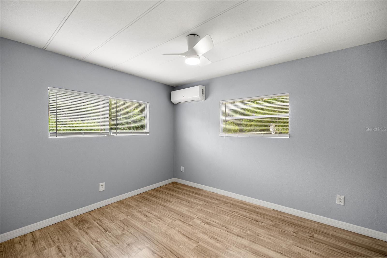 Image 19 of 37 For 2800 Mars Street