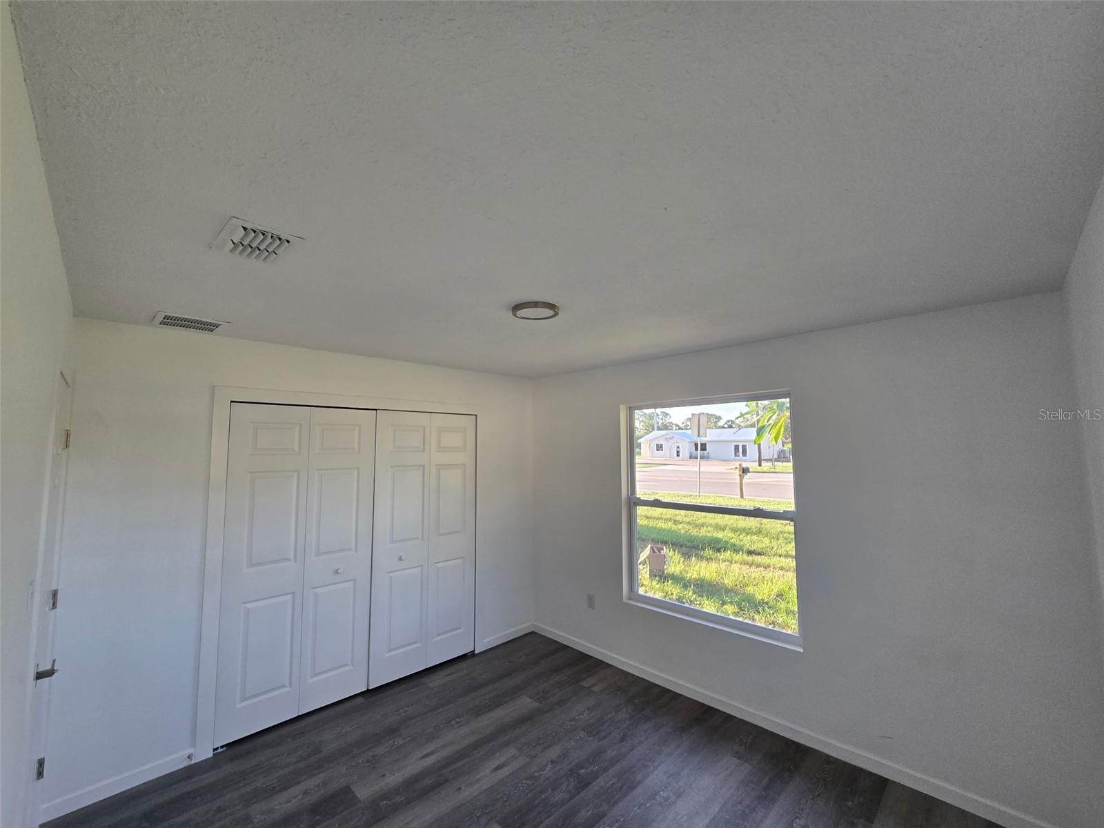 Image 10 of 35 For 4975 Fay Boulevard